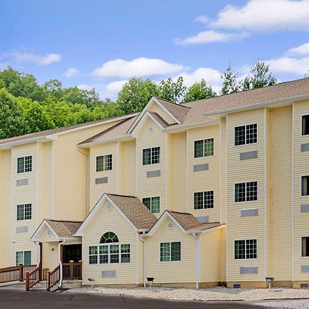 Microtel Inn & Suites By Wyndham Bryson City Exterior photo